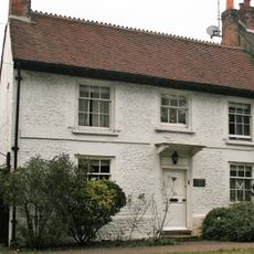 Ann's Cottage  Dolphin Cottage  Elm Grove