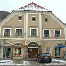 Sylesier-Haus, Marktplatz 15, Weyer