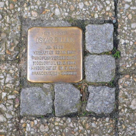 Stolperstein en memoria de Oskar Billon