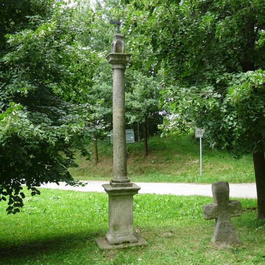 Column shrine
