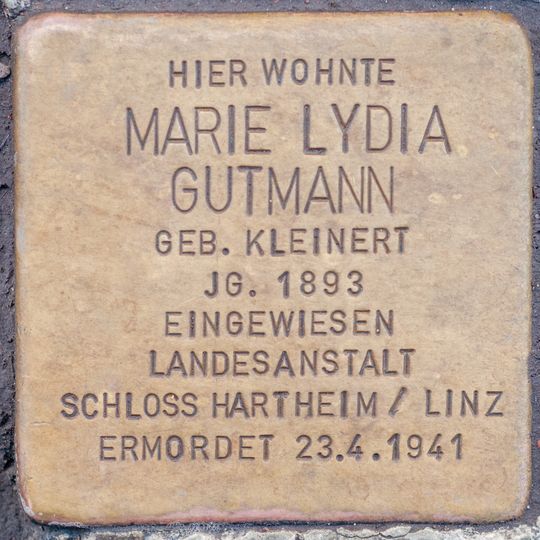 Stolperstein en memoria de Marie Lydia Gutmann