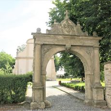 Barokní brána v Boleslavské ulici v Bakově nad Jizerou