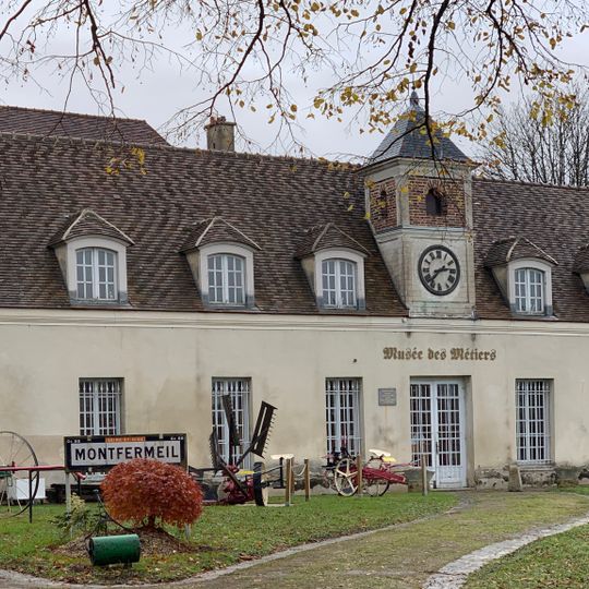 Petit Château