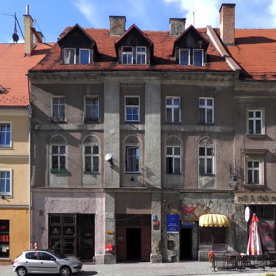 <s>Rynek</s> pl. Wolności 4