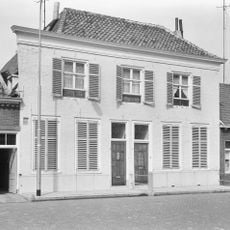 Markt 27, Sint Maartensdijk