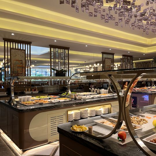 Royal Gourmand