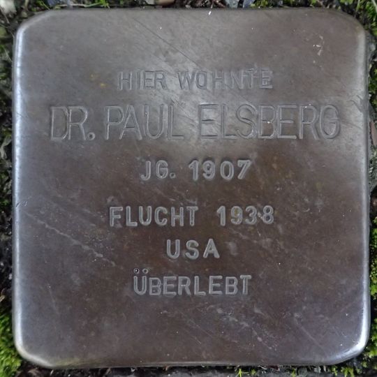 Stolperstein en memoria de Paul Elsberg