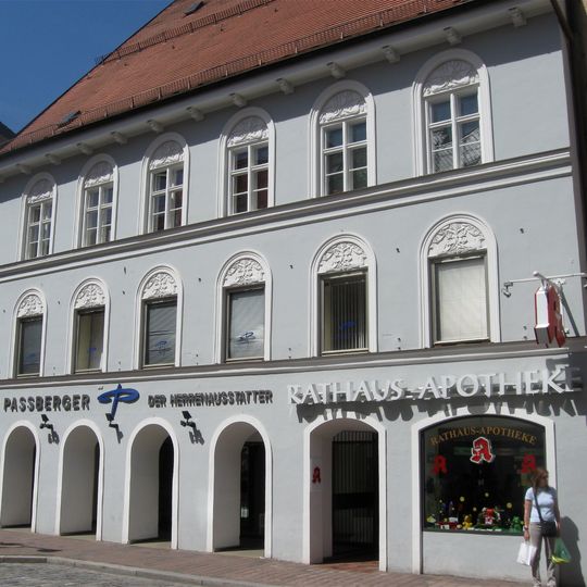 Obere Hauptstraße 12