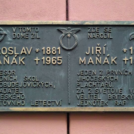 Pamětní deska Maňákových