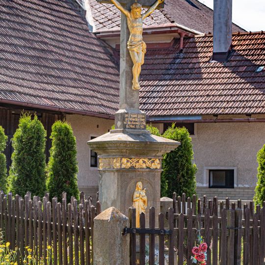 Kříž ve Lhotě u Dobrušky