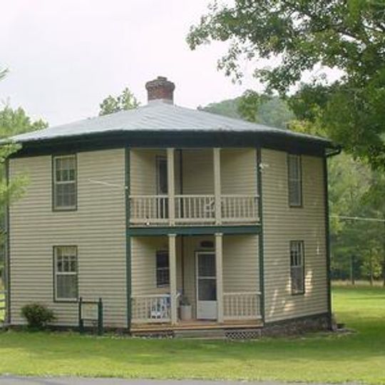 Brill Octagon House
