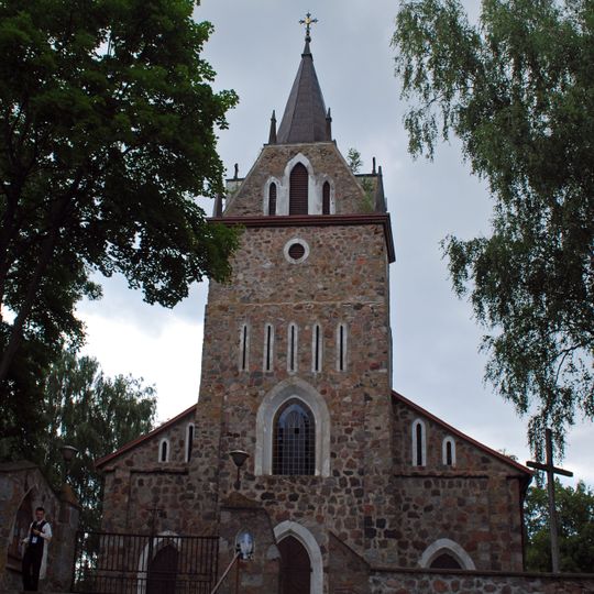 Zespół kościoła Matki Boskiej Częstochowskiej i św. Kazimierza w Majewie Kościelnym