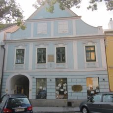 Wohn- und Geschäftshaus