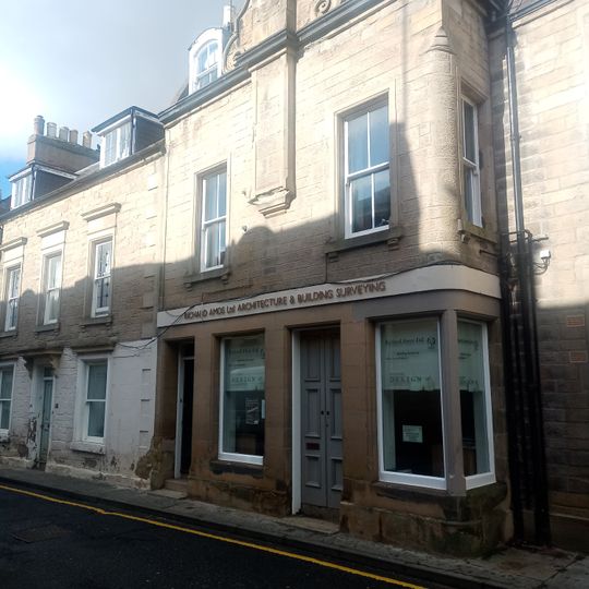 4, 6 South Street, Duns