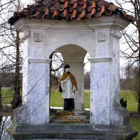 Kapliczka przydrożna św. Jana Nepomucena w Wyszkowie