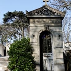Grave of Pinaud-Binet