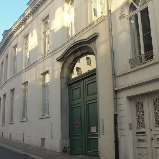 Maison néoclassique