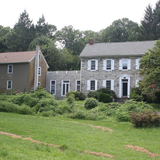 Rhoads-Lorah House and Barn