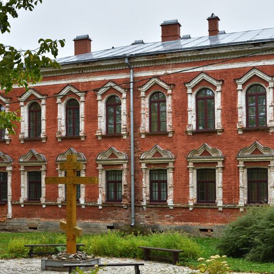 Настоятельский корпус