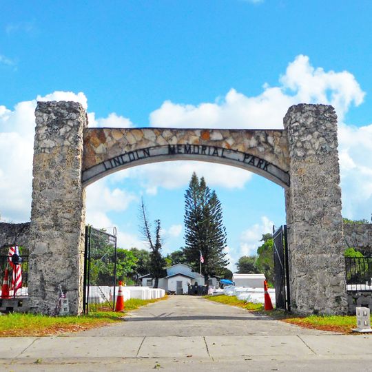 Cementerio Lincoln Memorial Park