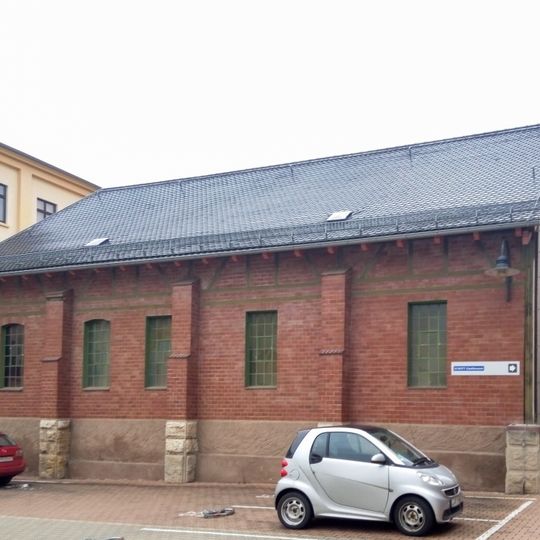 Otto-Schott-Straße 13