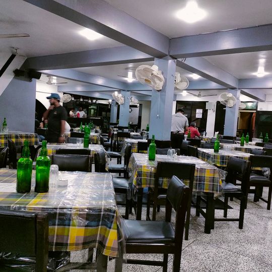 Highway Inn