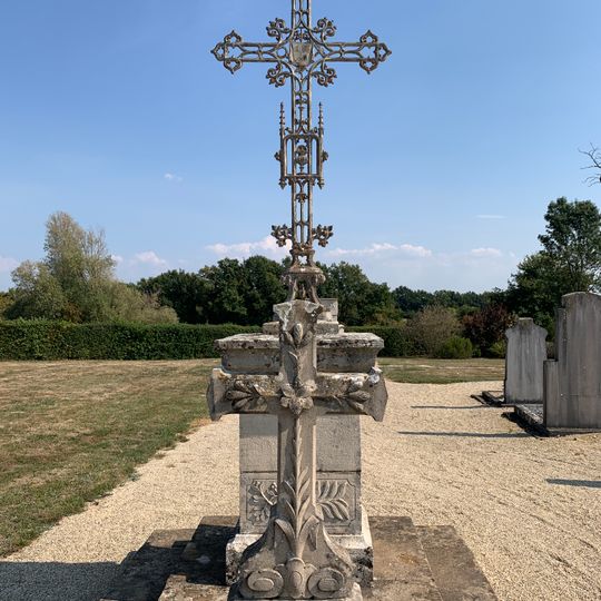 Cemetery cross of Mantenay-Montlin