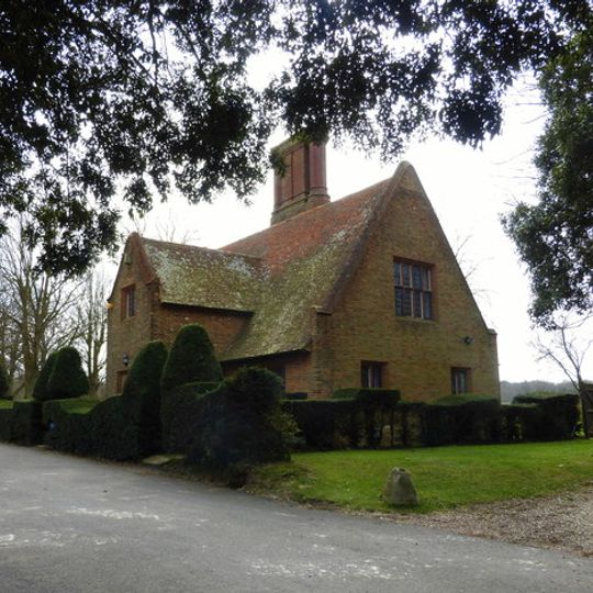 Lodge To Knowlton Court
