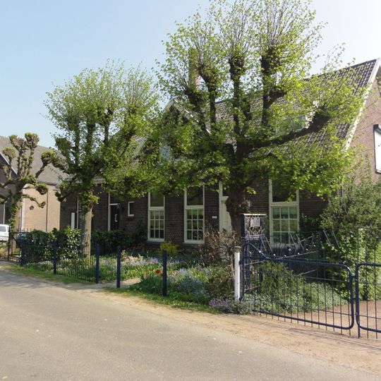 De Tuut 2, Appeltern