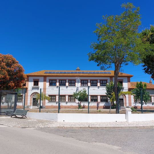 Escola Primária de Valado dos Frades