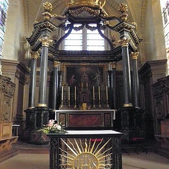Maître-autel de l'église abbatiale Notre-Dame de Paimpont