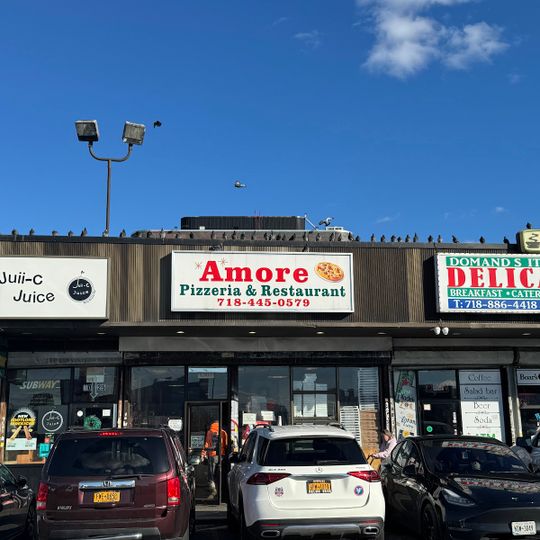 Amore Pizzeria & Restaurant