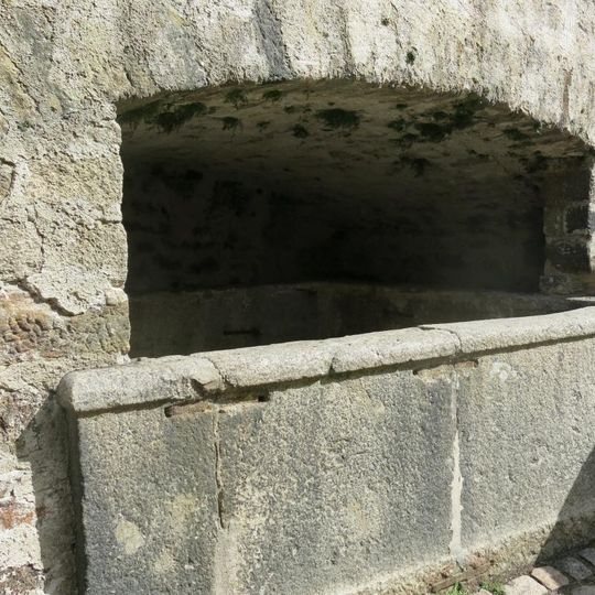 Kašna v Kostelní ulici v Lokti