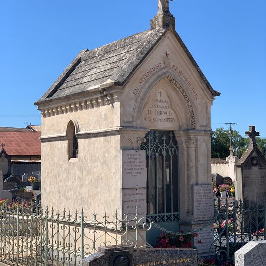 Chapelle funéraire des familles de Tricaud et de Saint-Exupéry