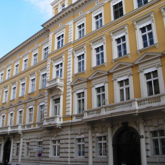 Meranhäuser Elisabethstraße 16-20, Graz