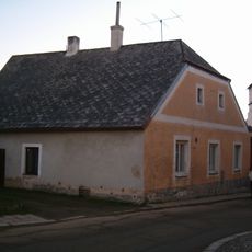 Dačická 440