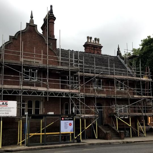 1,2 And 3, Winton Square