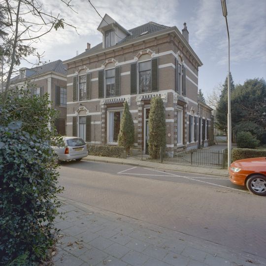 Kerkstraat 38, Velp
