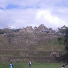 Toniná