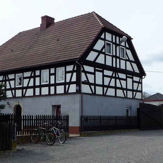 Wykroty, Kwiatowa 2a