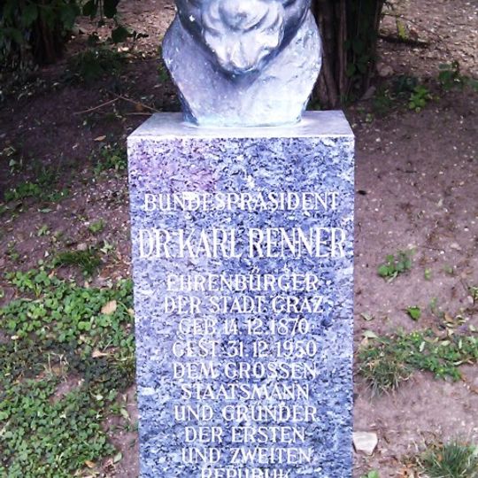 Persönlichkeitsdenkmal Dr. Karl Renner