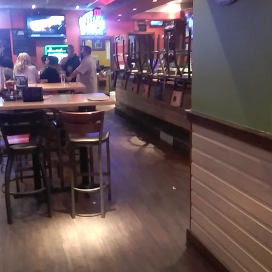 Applebee's Grill + Bar
