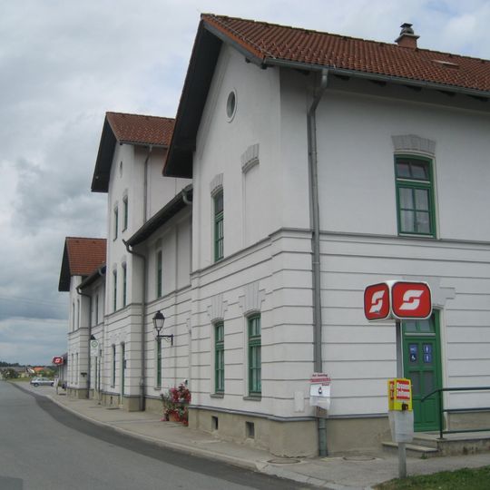 Aufnahmsgebäude Bahnhof Göpfritz