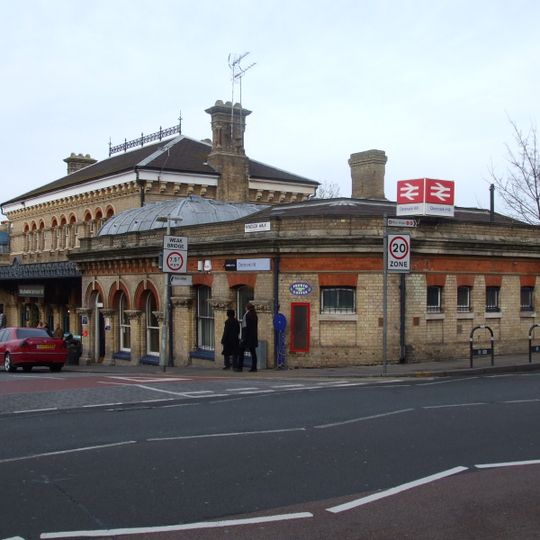Denmark Hill railway station