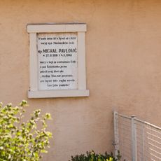 Dom mjr. Pavloviča, tabuľa pamätná