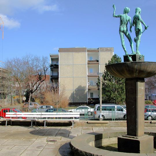 Brunnen Junge Naturforscher