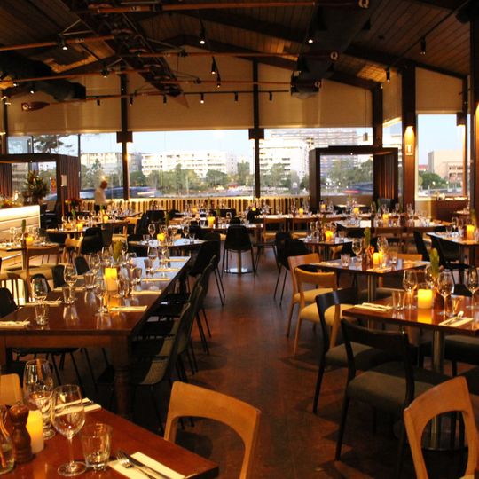 Regatta Hotel