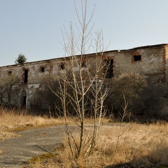 Chlévy zámku Chcebuz