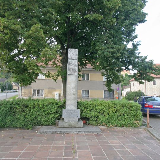 Pomník padlým v 1. a 2. světové válce v Brozanech nad Ohří