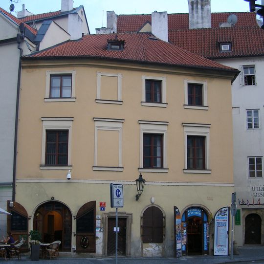 U Tří špačků, U Černé žáby